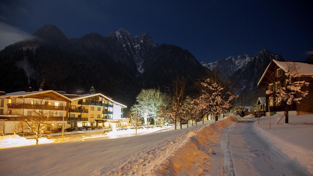 Naturhotel Taleu Bürserberg Exterior foto